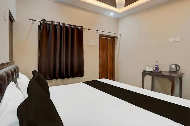 Проживание в семье Апартаменты The Shivaay Residency Варанаси